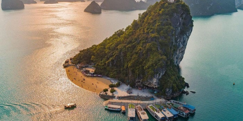 Top Summer Activities in Halong Bay You Shouldn't Miss